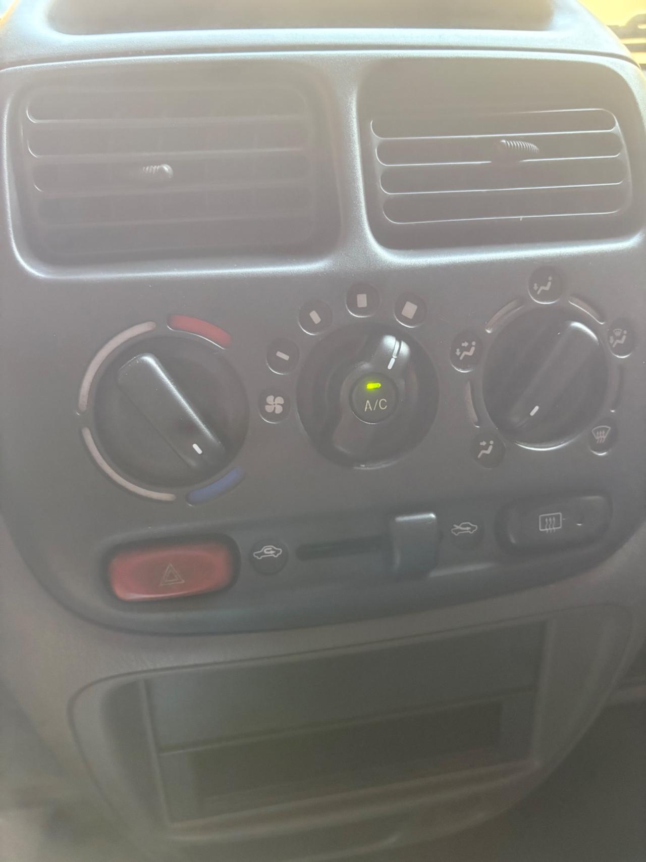 Suzuki Ignis 1.3i 16V cat 4WD GL