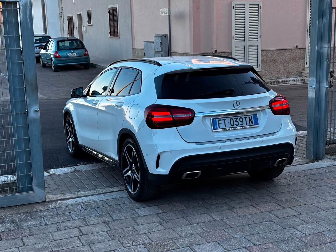 Mercedes Gla 200d Premium Night ed-2019
