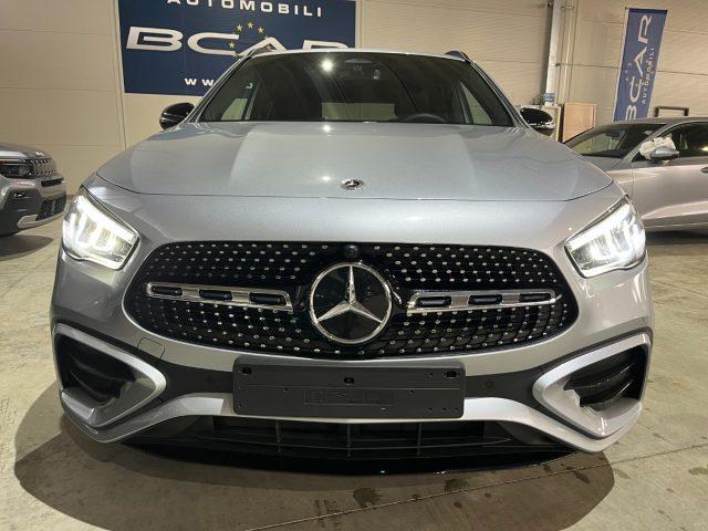MERCEDES-BENZ GLA 200 d Autom. AMG Premium Plus NIGHT/LED MULTICOL/TELEC