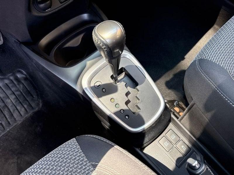 Toyota Yaris Yaris 5p 1.5h Active my16