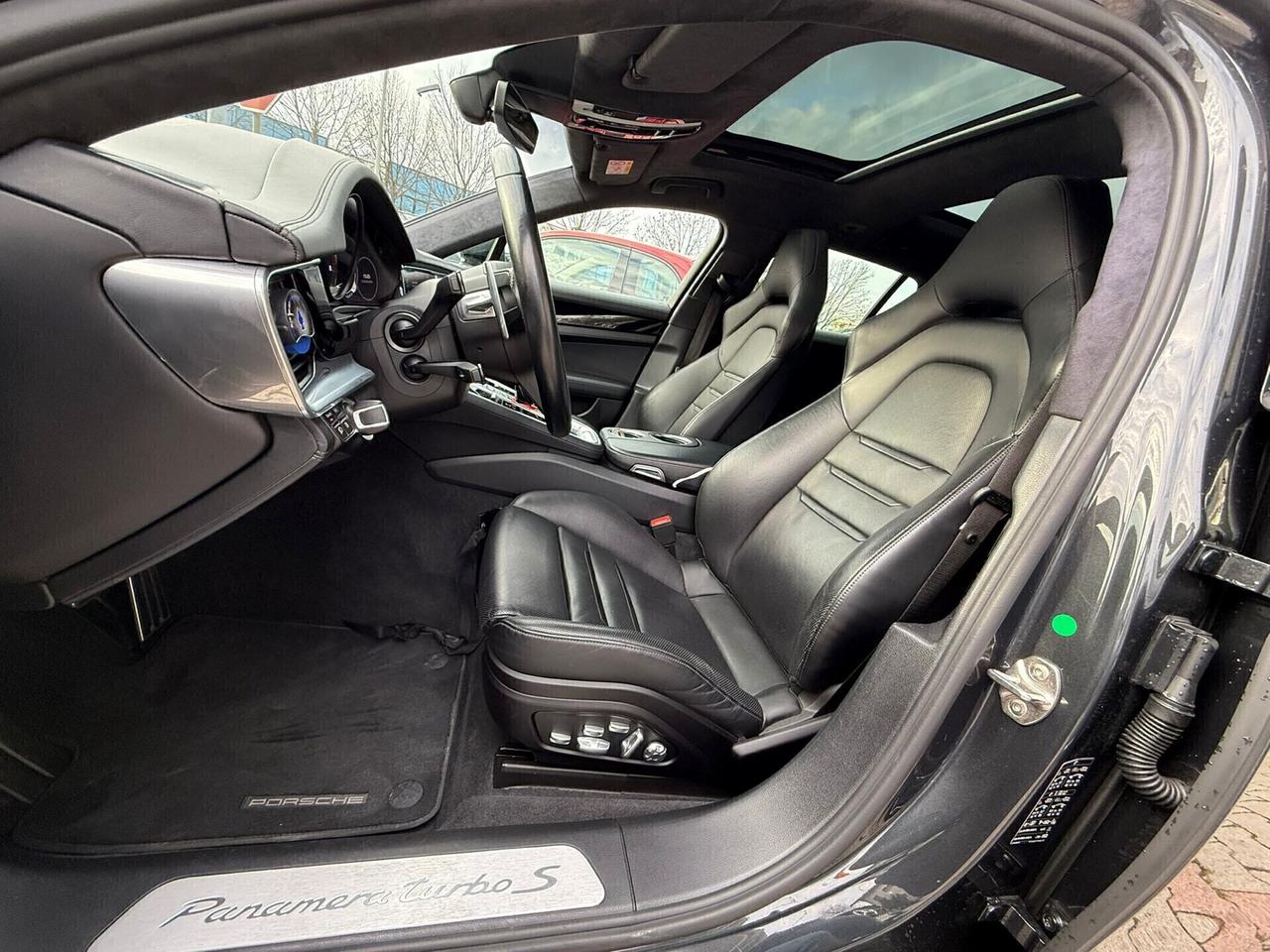 Porsche Panamera 4.0 Turbo S E-Hybrid Sport Turismo