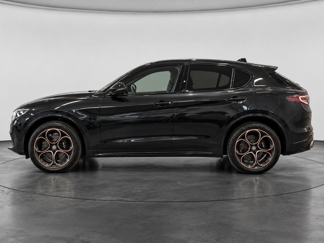 ALFA ROMEO Stelvio 2023 - Stelvio 2.2 t Intensa Q4 210cv auto