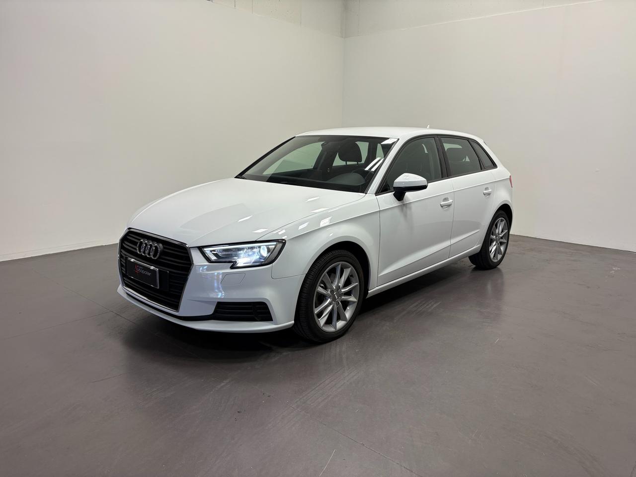 AUDI A3 SPORTBACK 1.6 TDI BUSINESS