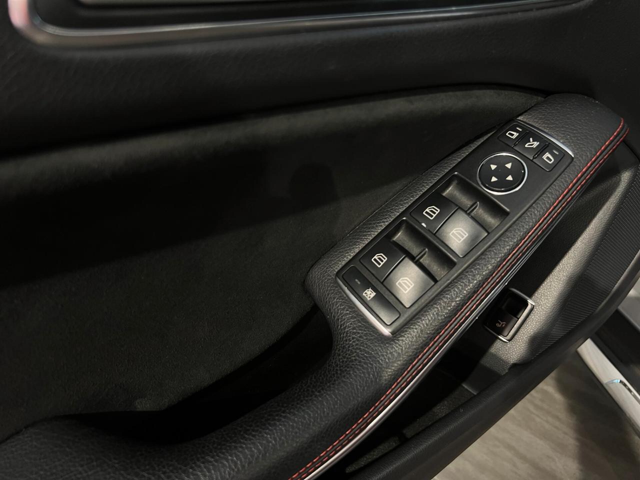 Mercedes-benz GLA 200d Auto 4Matic Premium TETTO