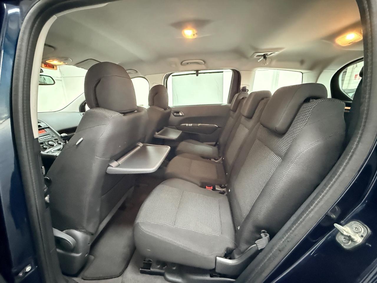 Peugeot 5008 1.6 HDi 112CV Business 5P. 04/2011 EURO 5 NEOPATENTATI