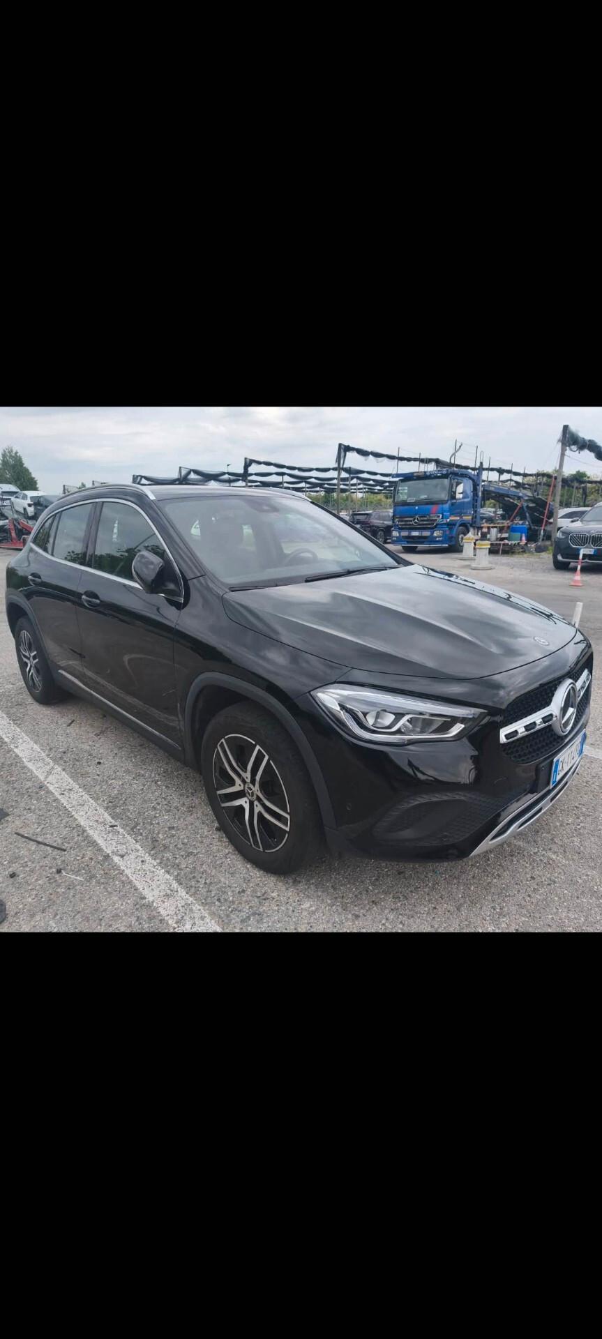 MERCEDES GLA SPORT PLUS 2.0 CDI 116cv 09/2022 KM 97000