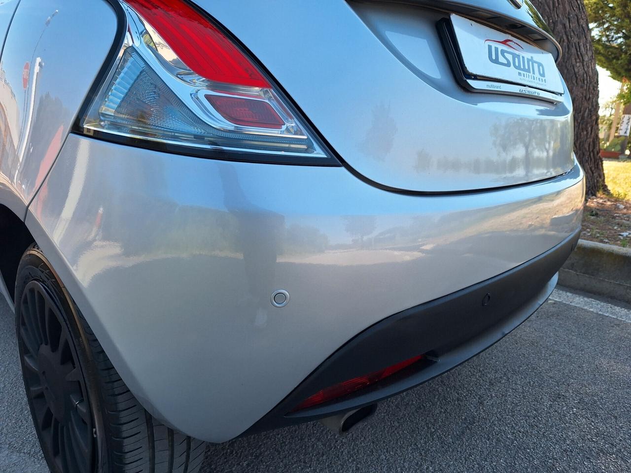 Lancia Ypsilon 1.2 69 CV 5 porte Elefantino 2015
