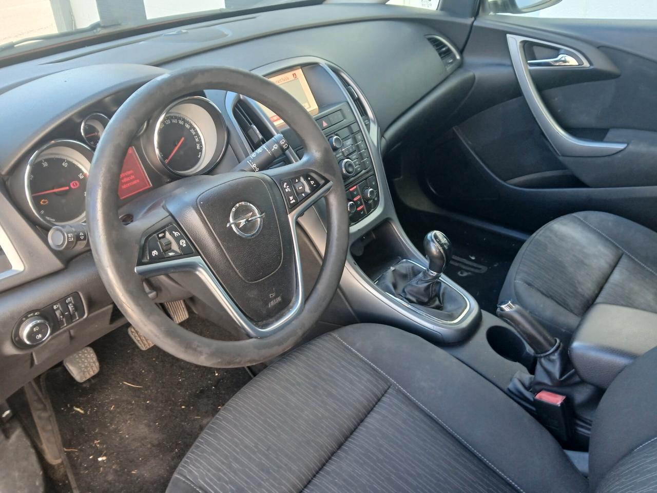 Opel Astra 1.7 CDTI 110CV