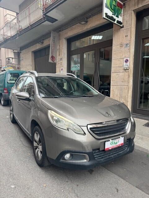 Peugeot 2008 1.6 HDi -Turbo Diesel - 2015