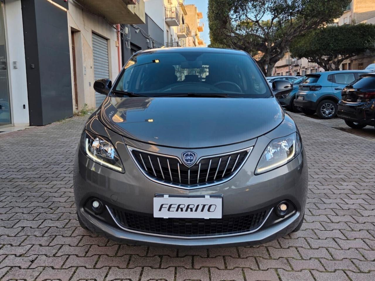 Lancia Ypsilon 1.0 Hybrid 5 porte S&S Platino