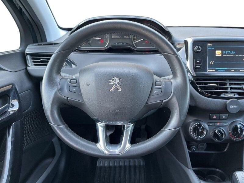 Peugeot 208 I 2015 1.2 puretech Active s&s 82cv 5p neopatentati