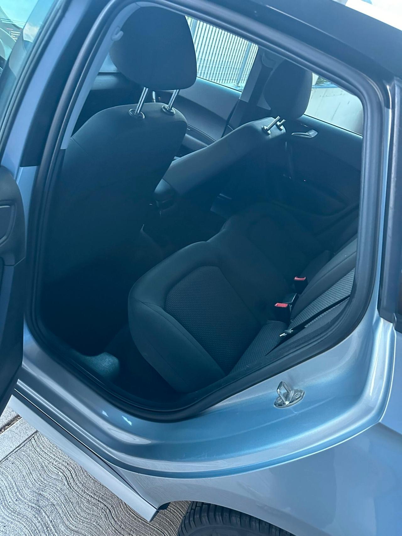 Audi A1 A1 Sportback 1.4 tdi Admired S-Line