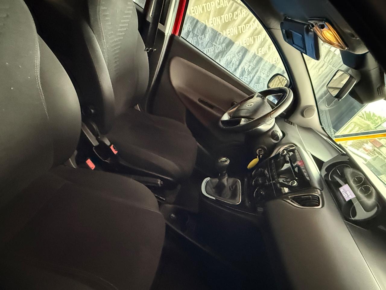 Lancia Ypsilon 1.3 MJT 16V 95 CV 5 porte km 50’mila certificati