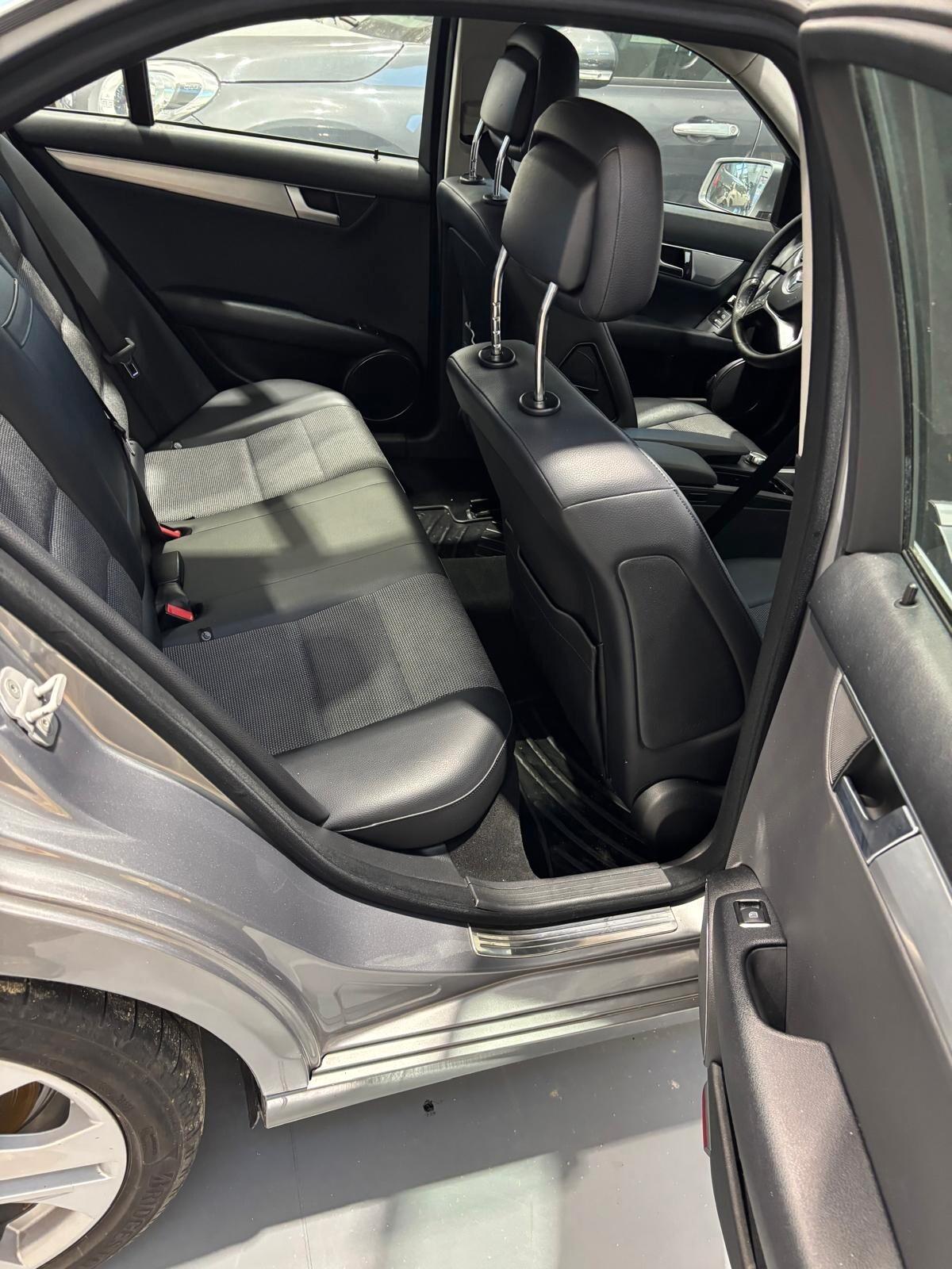 Mercedes-benz C 220 200 CDI BlueEFFICIENCY Avantgarde