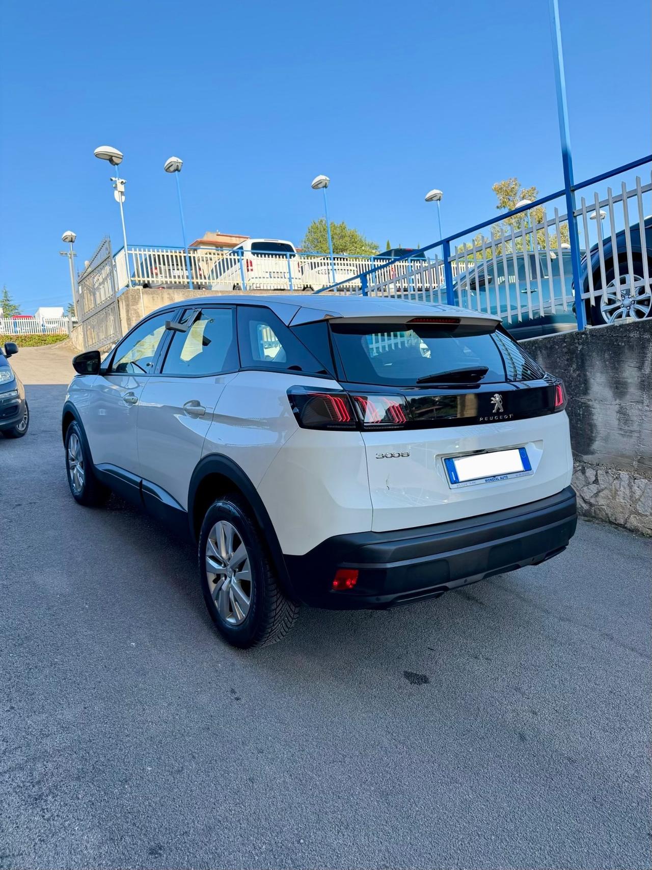 Peugeot 3008 1.5 BlueHDi 130 EAT8 Active Pack 2022