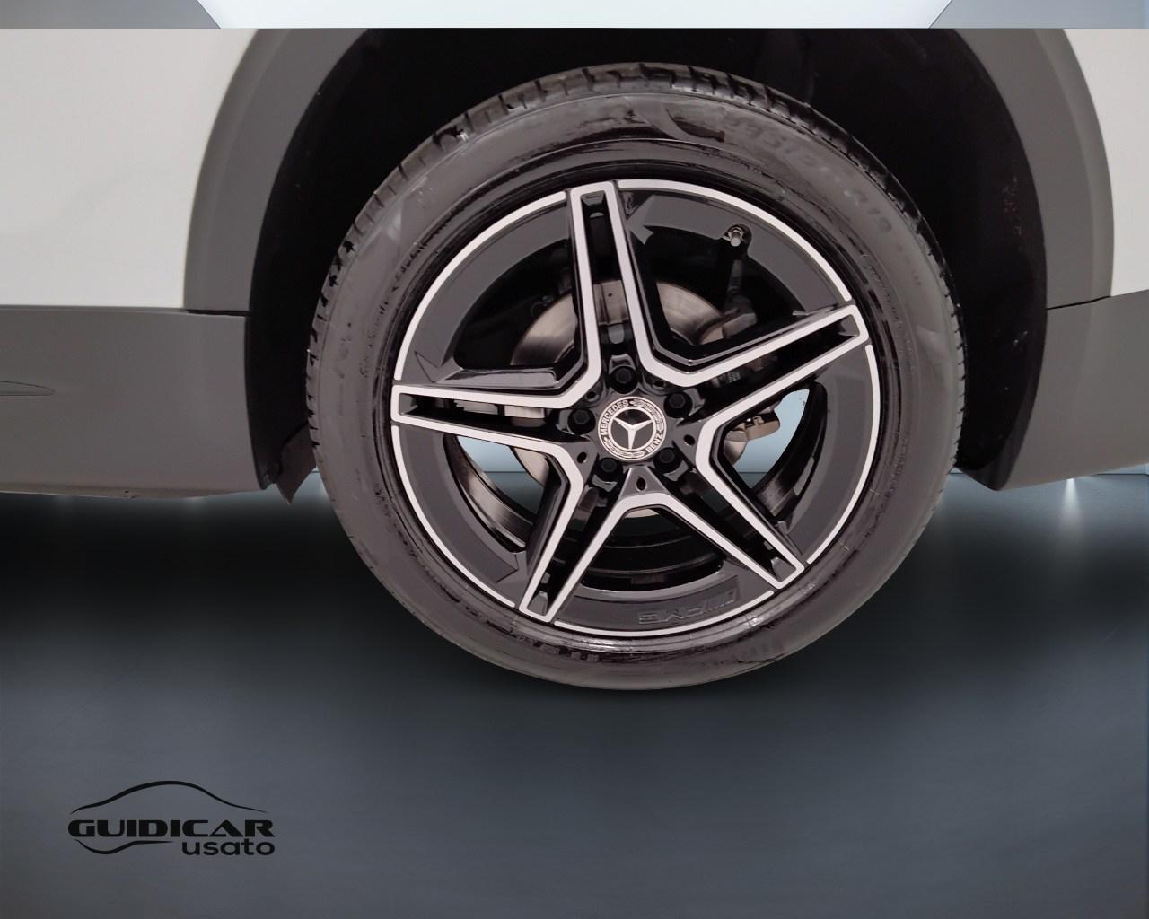 Mercedes-Benz GLB - X247 2019 - GLB 200 d Premium Easy Tech auto