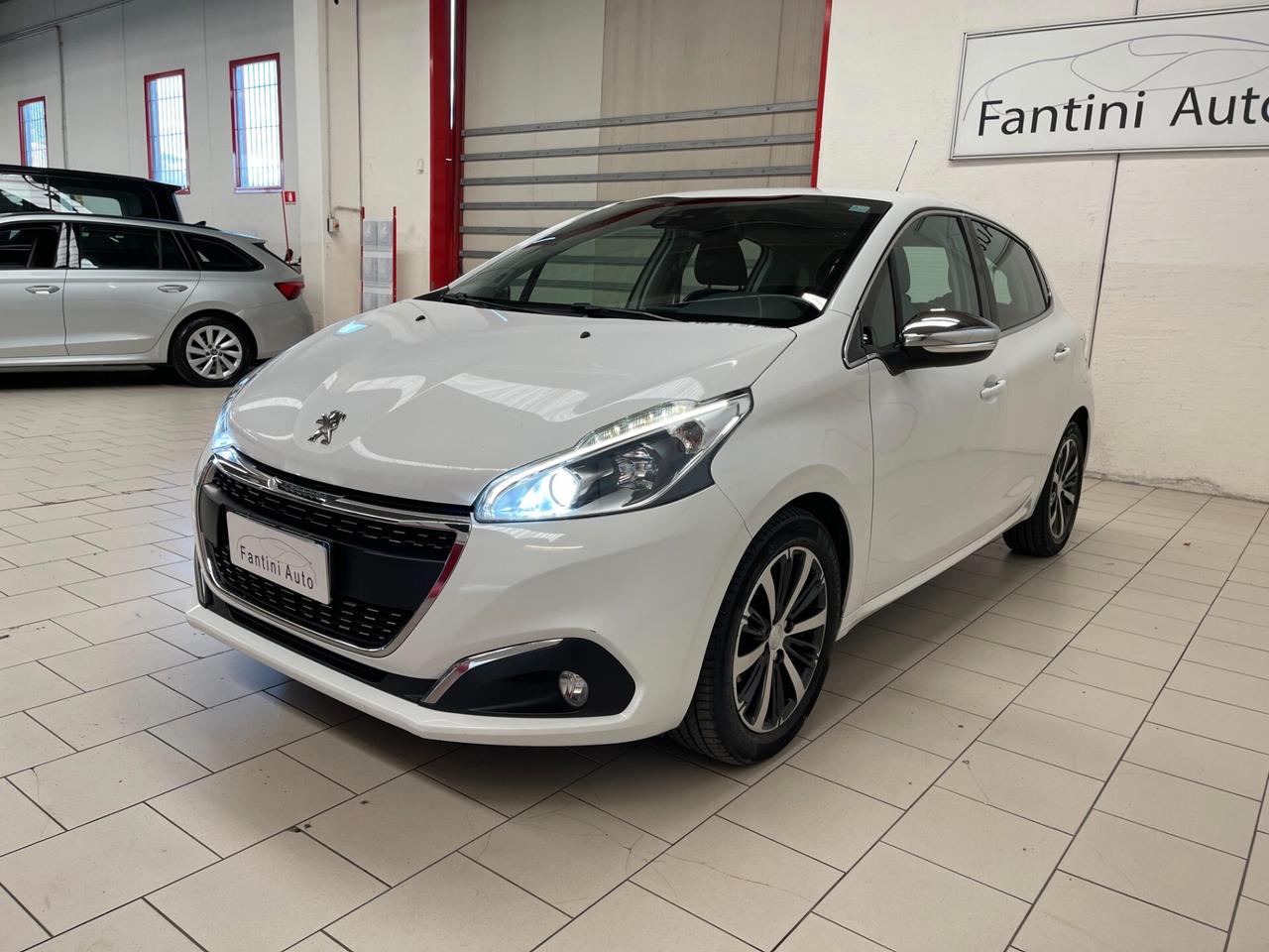 Peugeot 208 Allure 5p 1.2 GPL Originale 82cv-Ok Neopatentati-LEGGI SOTTO