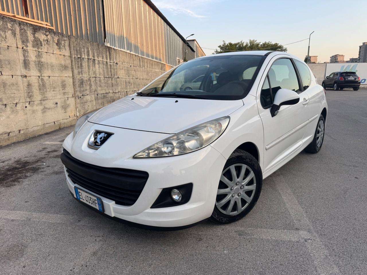 Peugeot 207 1.4 8V 75CV 3p. ECO GPL