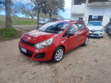 Kia Rio 1.1 CRDi WGT 5p. EX km 130mila