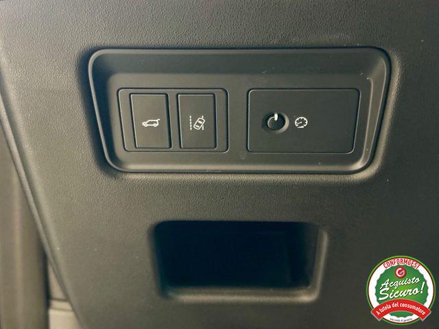 LAND ROVER Discovery 2.0 SD4 240CV SE *7 POSTI*