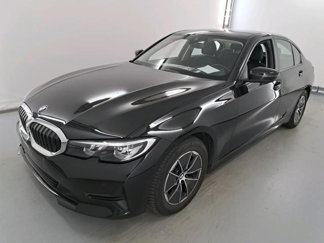 BMW 318 d 48V Business Advantage