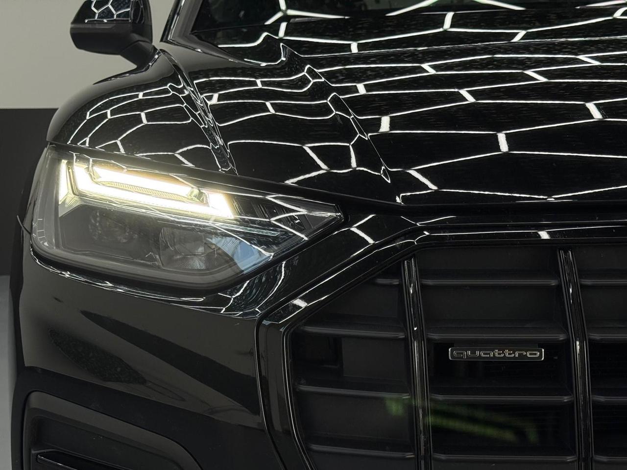 Audi Q5 SPB 40 TDI quattro S tronic Identity Black