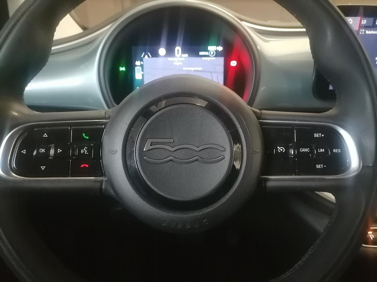Fiat 500 500e Berlina 42 kWh La Prima