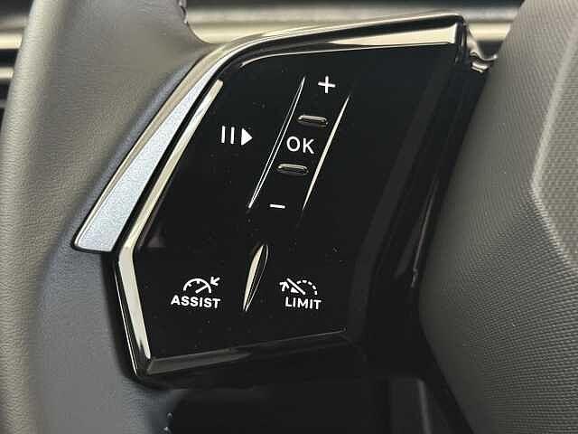 Peugeot 5008 Hybrid 136 CV e-DCS6 Allure