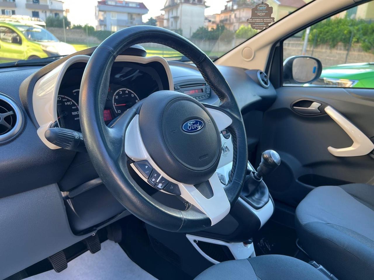Ford Ka/Ka+ Ka 1.2 Titanium 69cv Park/Panorama