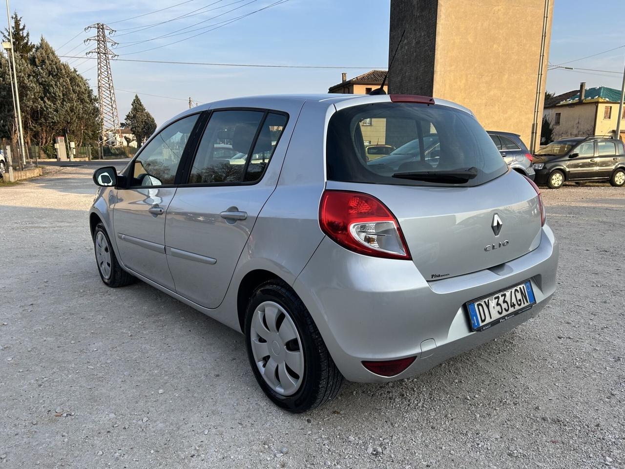 RENAULT CLIO 1.2 75CV GPL UNICO PROP. NEOPATENTATI