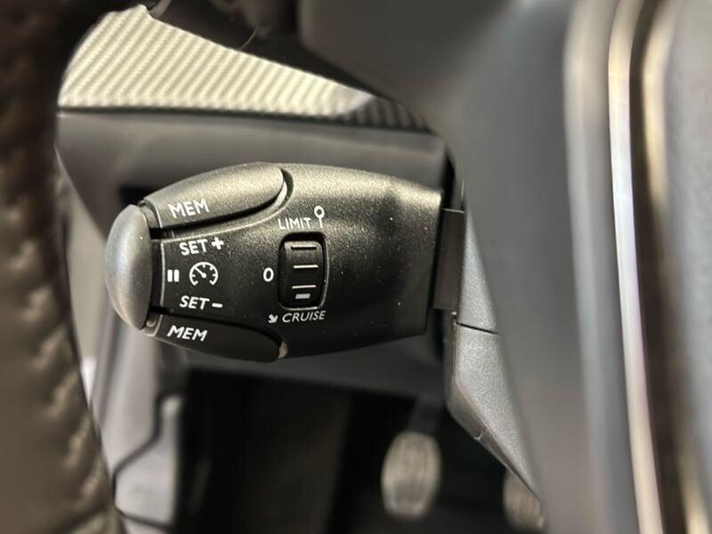 Peugeot 208 Allure 100cv Benzina