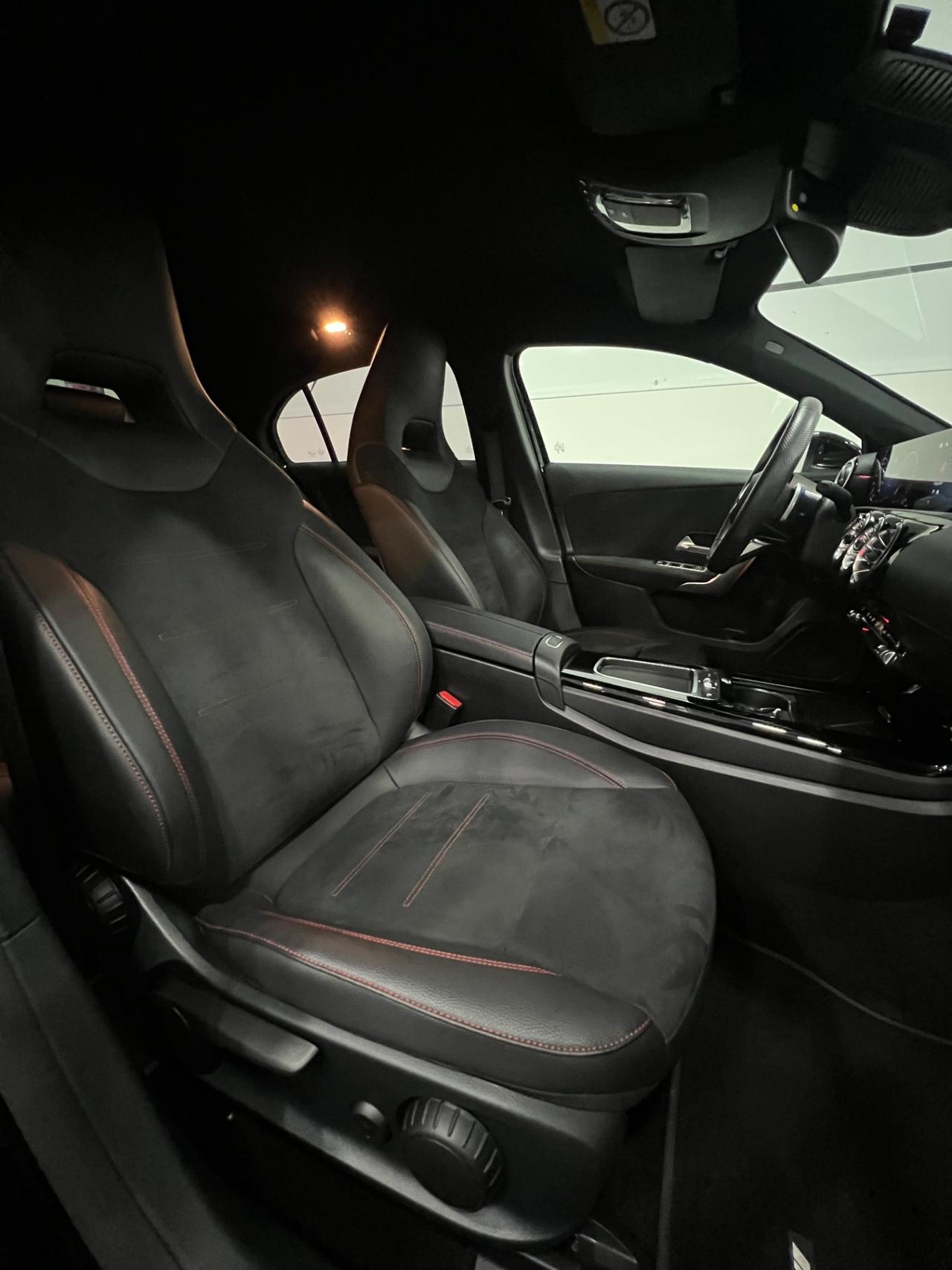 Mercedes Benz A200d Aut. AMG Line Premium 150 cv