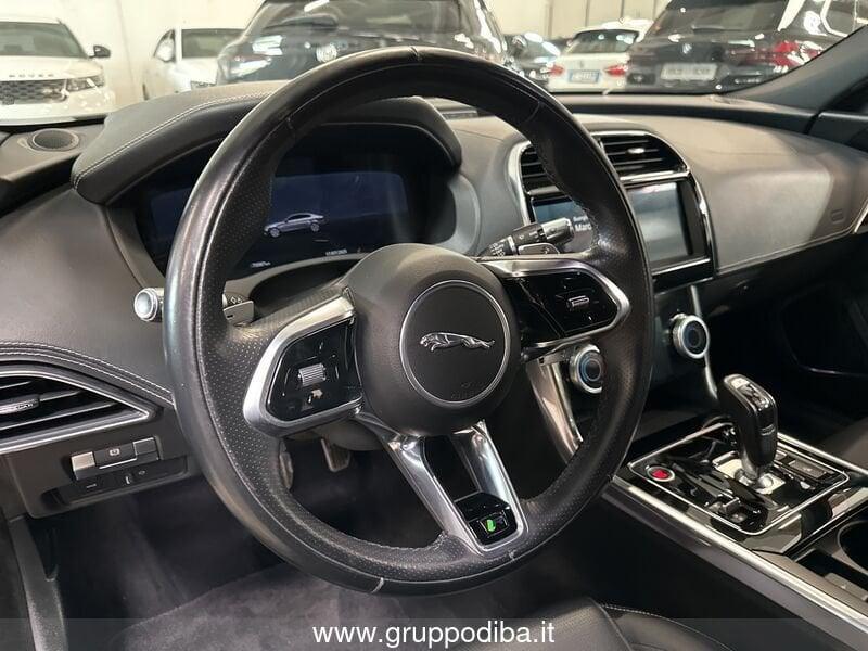 Jaguar XE Diesel 2.0d i4 mhev R-Dynamic S rwd 204cv auto