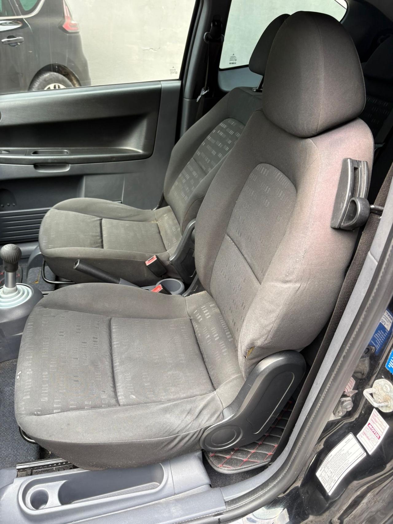 Mitsubishi Colt 1.1 12V 3p. CZ3 Invite Ok Neopatentati