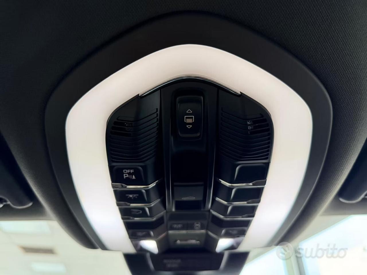 Porsche Macan 2.0 245CV PDK