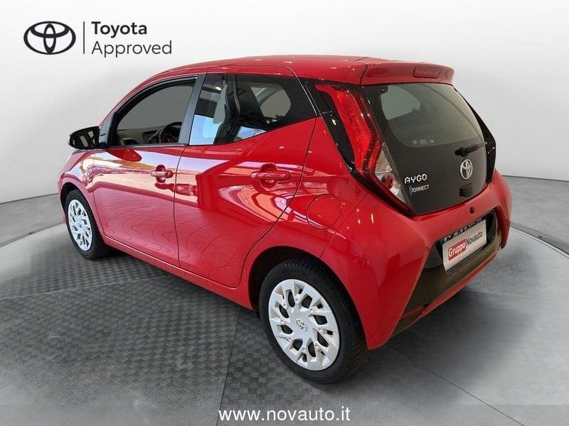 Toyota Aygo Aygo Connect 1.0 VVT-i 72 CV 5 porte x-play