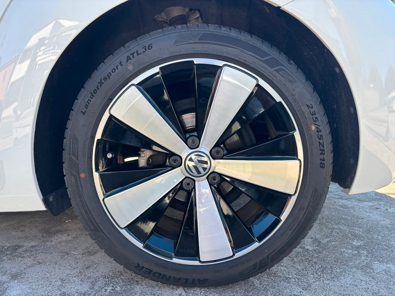 Volkswagen Maggiolino Cabrio 2.0 TDI Sport BlueMotion Technology