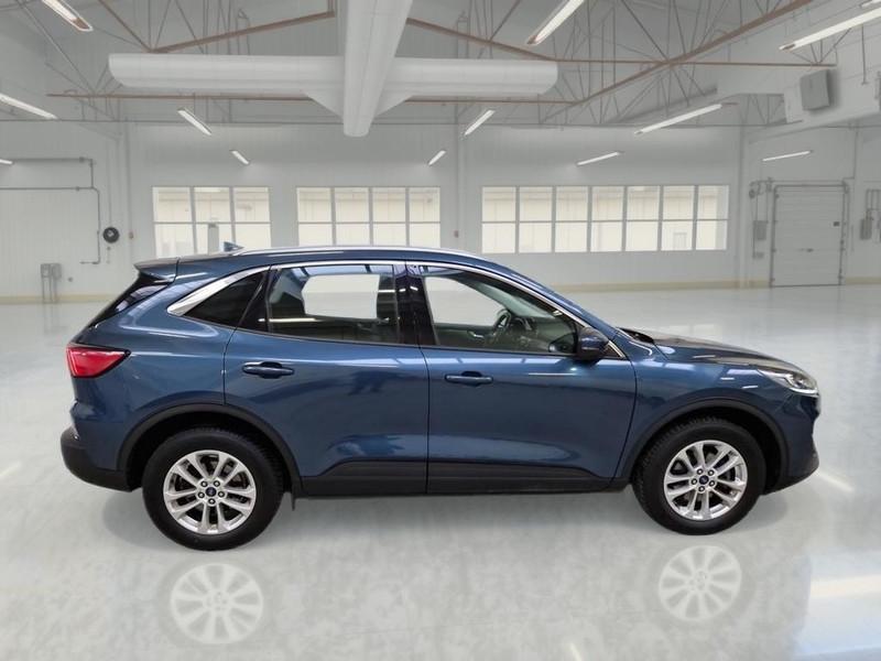FORD KUGA 1.5 ECOBLUE 120 CV 2WD TITANIUM BUS. AUTO SUV