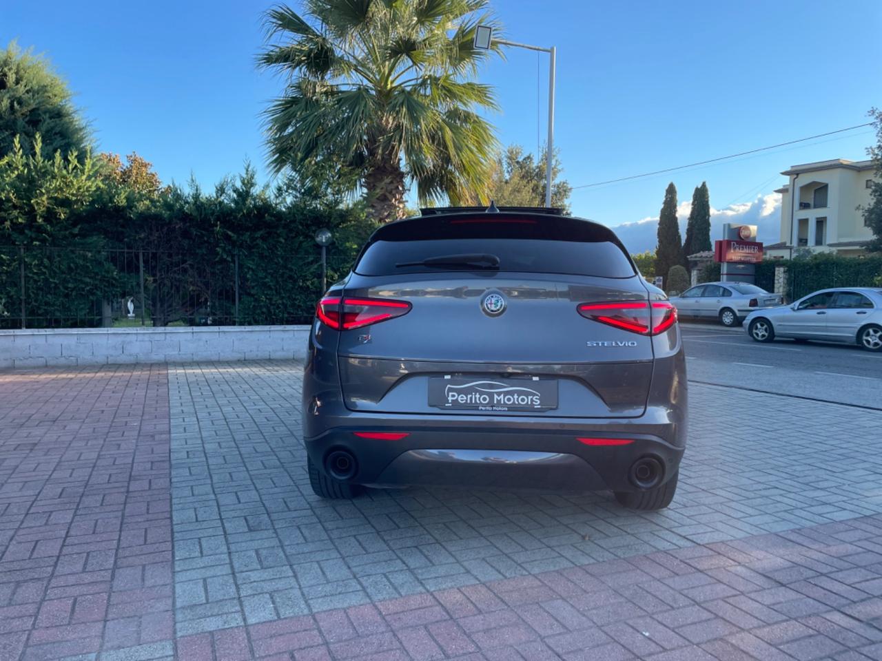 Alfa Romeo Stelvio 2.2 Turbodiesel 190 CV AT8 Q4 TETTUCCIO