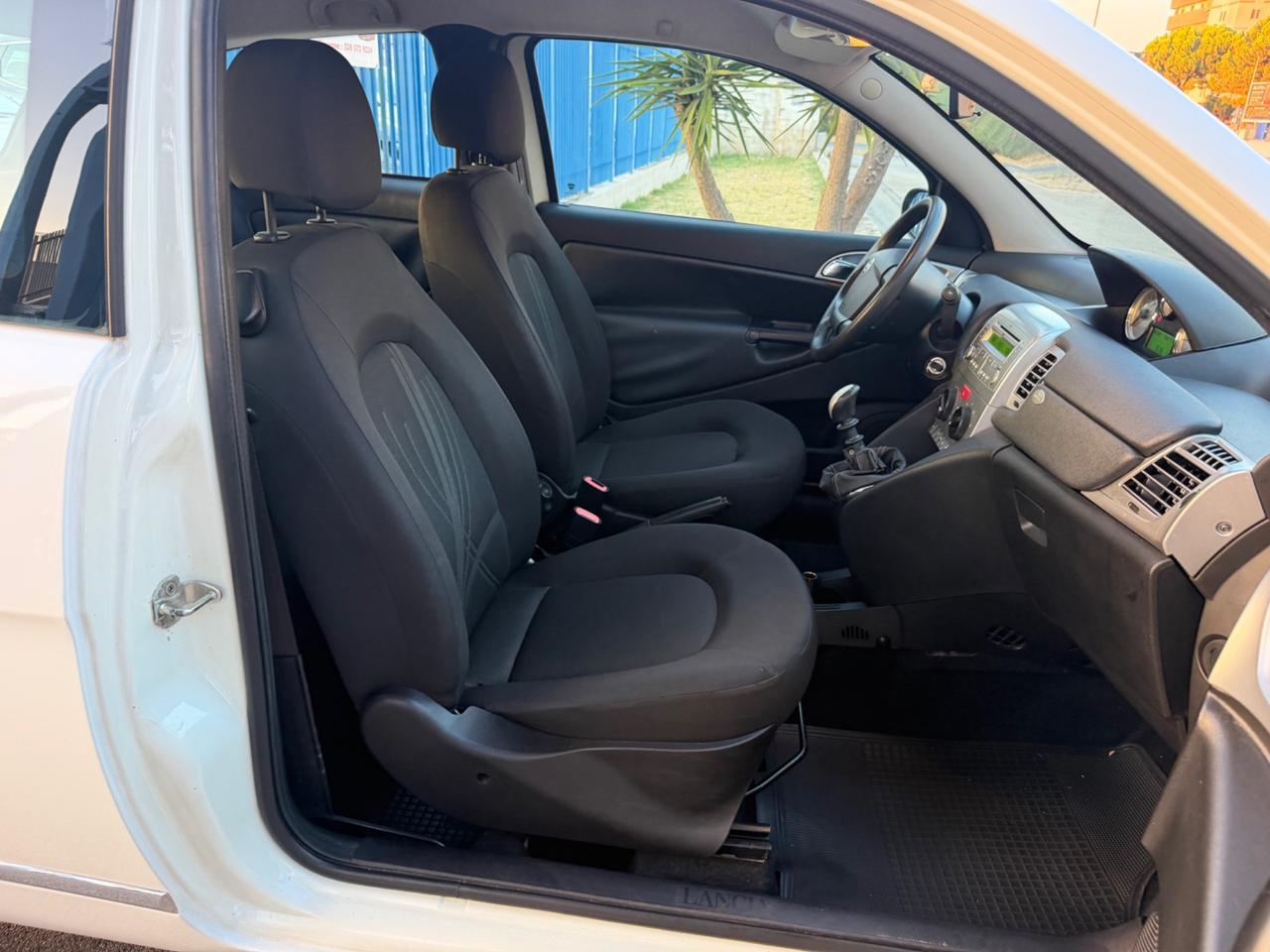 Lancia Ypsilon 1.2 benzina 69 cv 2011