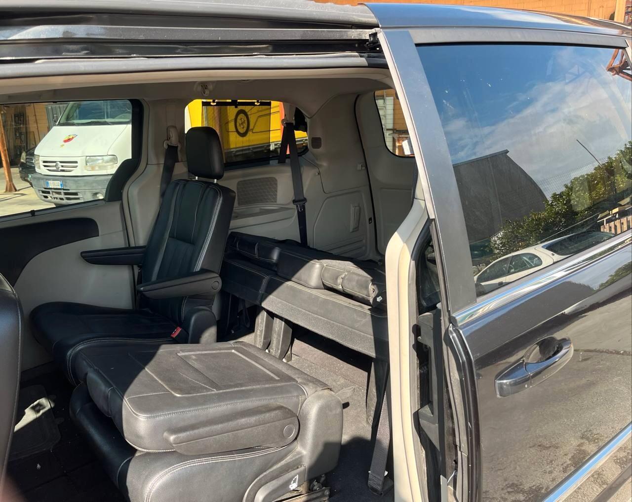 Lancia Voyager 2.8 TD Gold 163 CV Cambio Nuovo