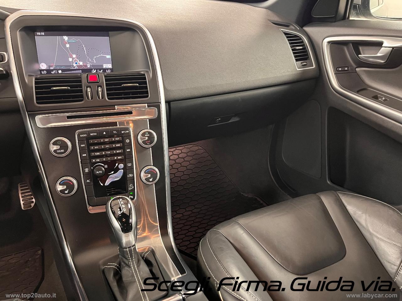 VOLVO XC60 2.4 D4 4X4 AUTOMATICA R-DESIGN EURO6