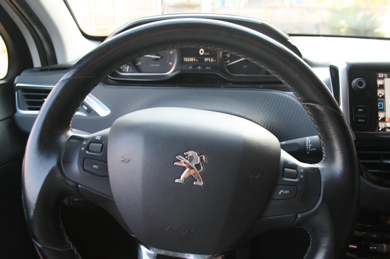 Peugeot 2008 BlueHDi 100 Allure