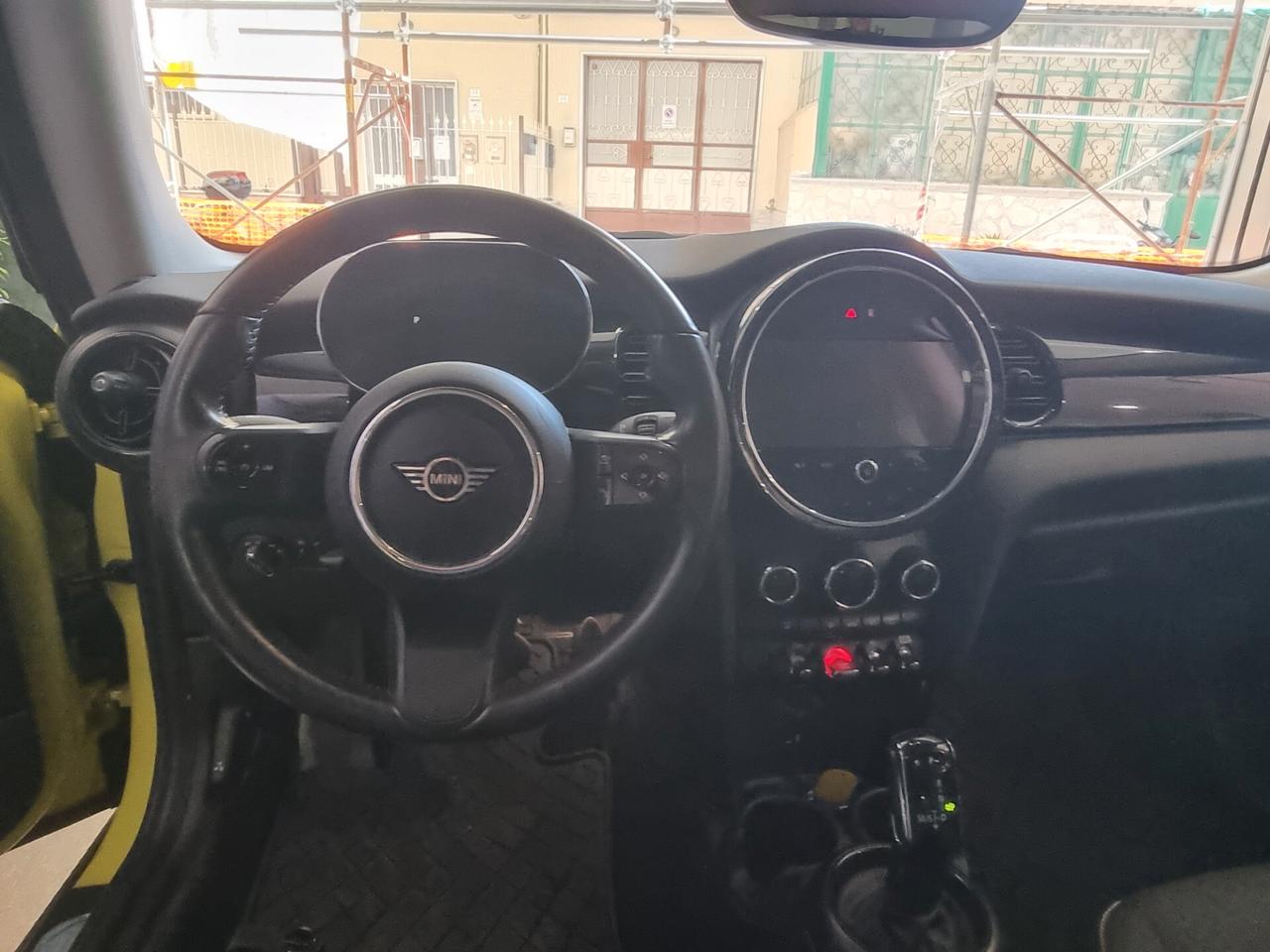 Mini 1.5 Cooper Resolute cambio automatico 3 porte