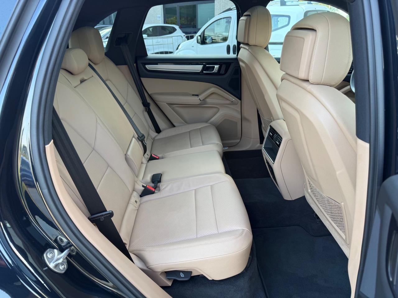 Porsche Cayenne 3.0 V6 340 CV Tetto Apribile Matrix