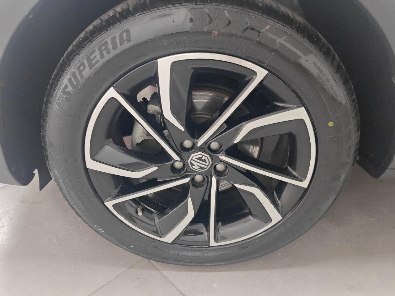Mg ZS 1.5 Luxury GPL
