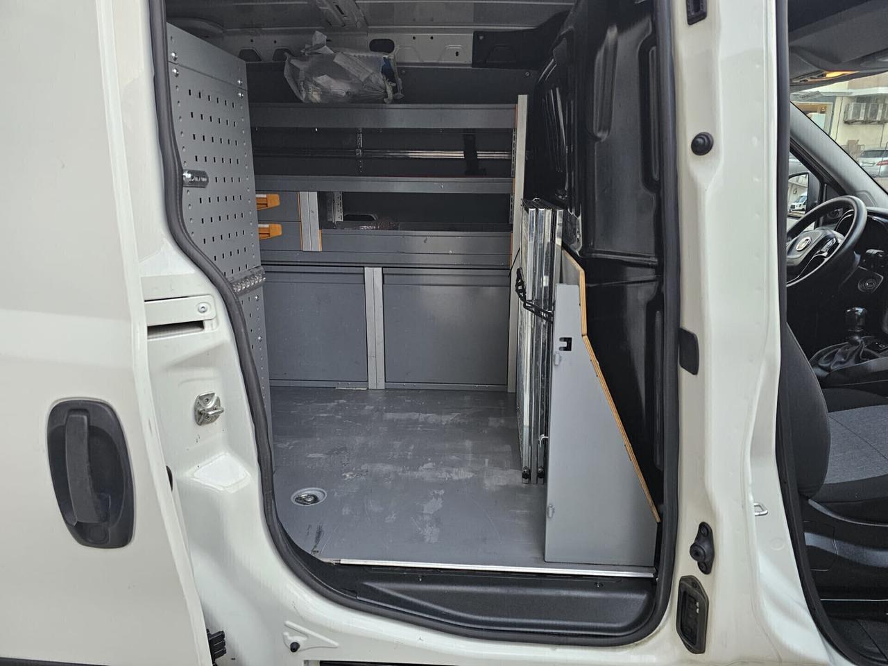 Fiat Doblo t-jet N.p. Sx Cargo - Con Officina Mobile