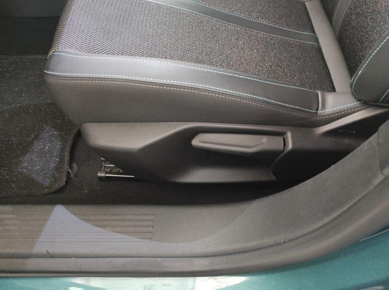 PEUGEOT 308 3ª serie - 308 Plug-in Hybrid 180 e-EAT8 SW Allure