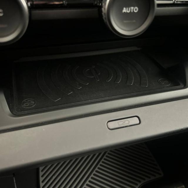 CITROEN C4 motore elettrico 136 CV Shine TETTO APRIBILE