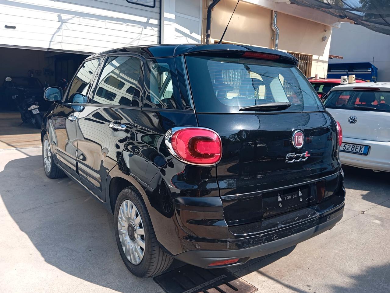 Fiat 500L 1.4 95 CV Lounge si valutano permute